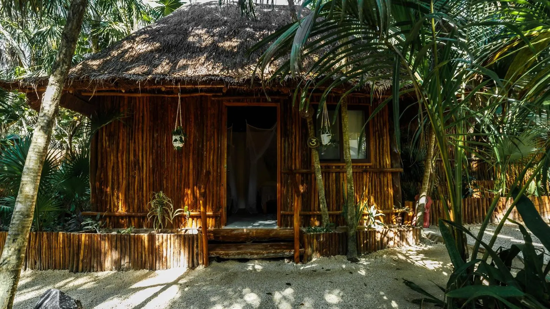 Eco Banitas Tulum Hotel