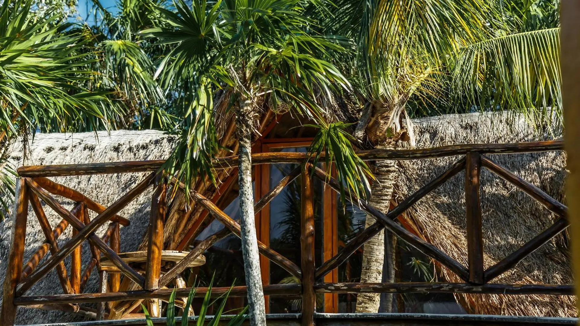 Hotel Co.Bañitas Tulum
