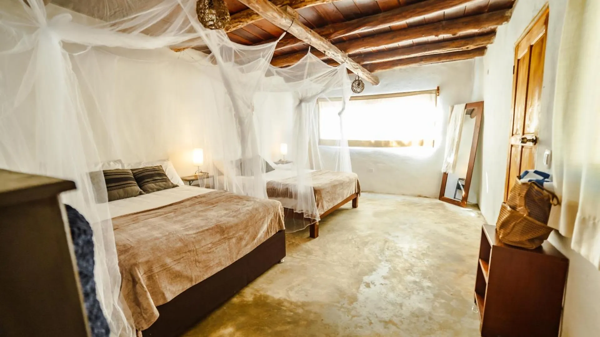 Hotel Co.Bañitas Tulum