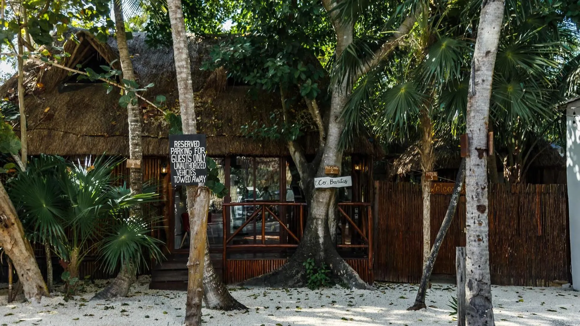 Hotel Co.Bañitas Tulum México